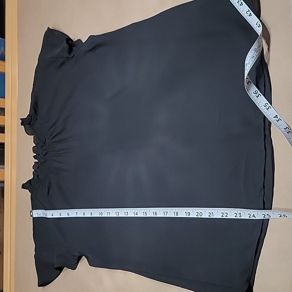 Express Size M Black Chiffon Ruffle Neck Blouse, Flutter Cap Sleeve, EUC - Picture 10 of 13